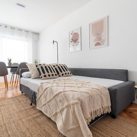 Moderno Apartamento Con Parking Vigo Exterior photo