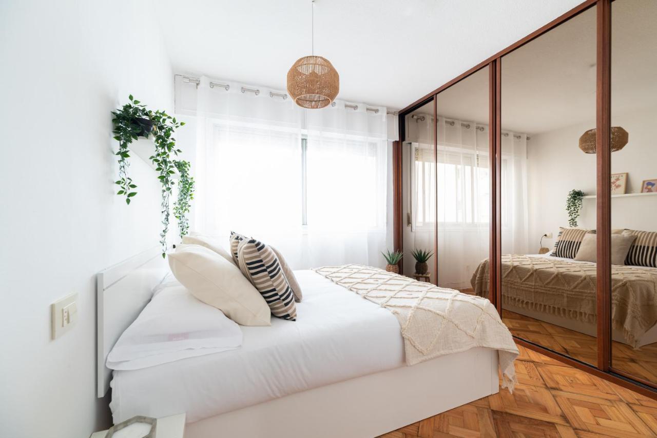 Moderno Apartamento Con Parking Vigo Exterior photo